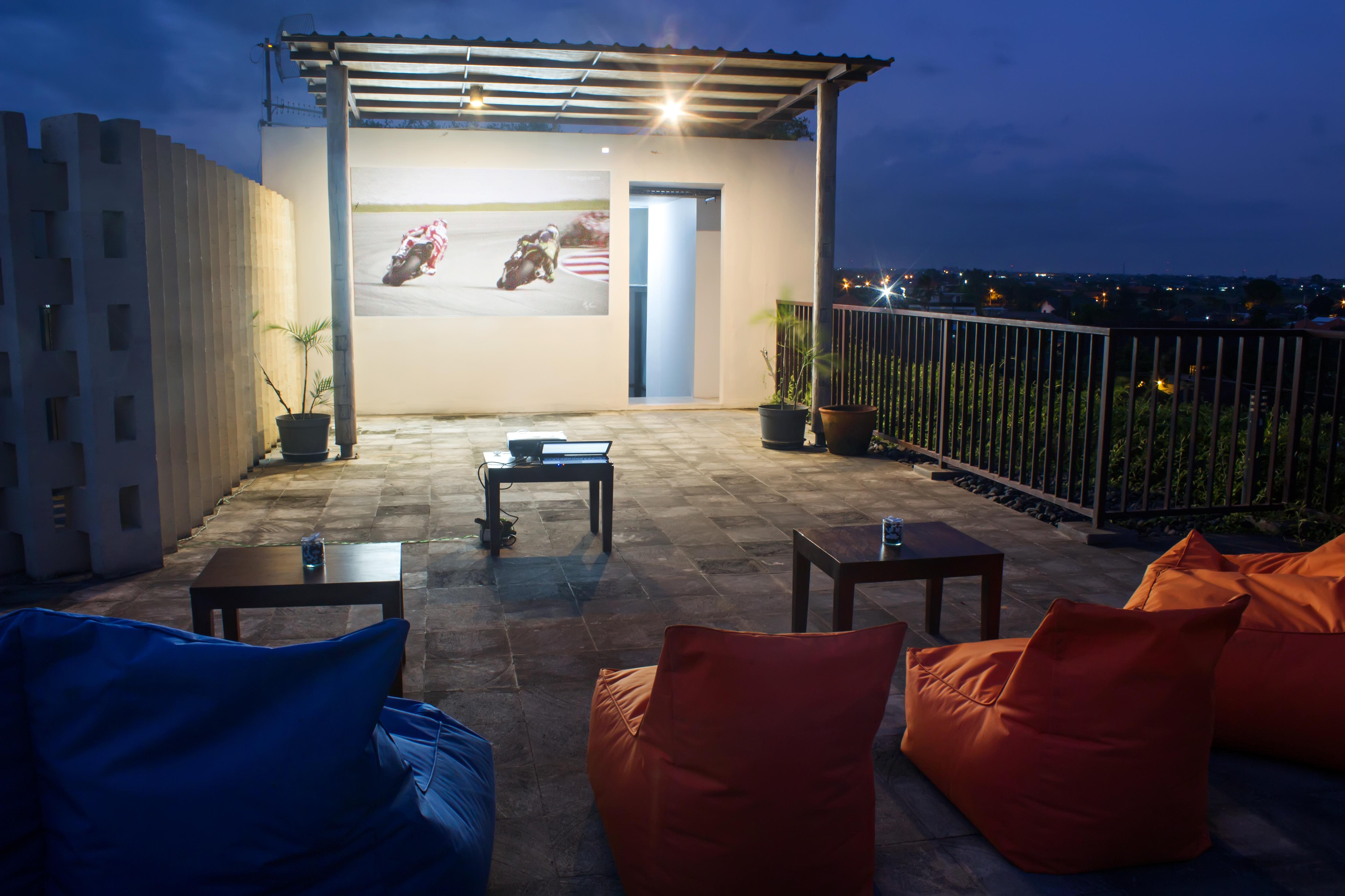 The Kirana Canggu Hotel Exterior photo