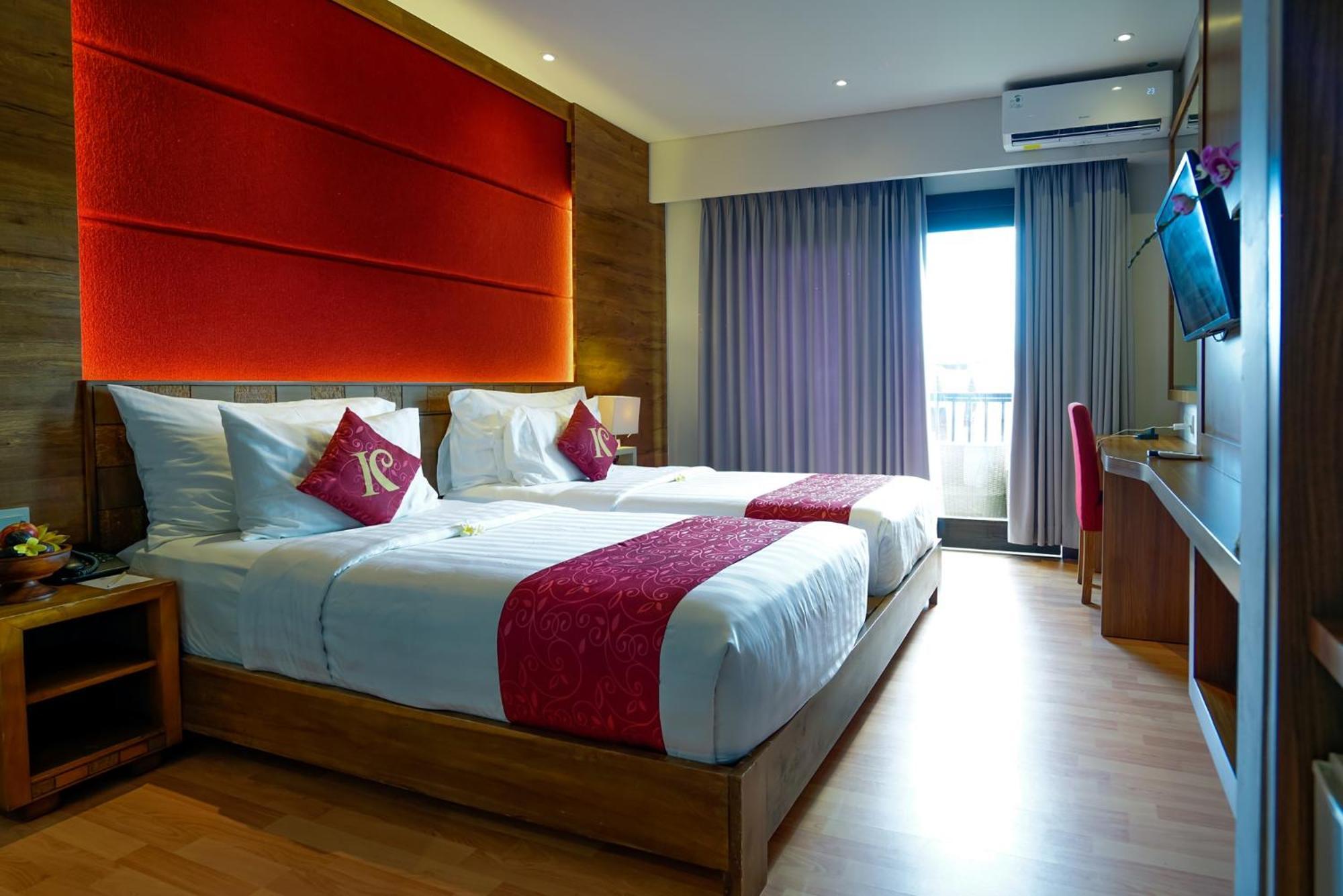 The Kirana Canggu Hotel Exterior photo